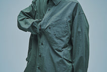 画像をギャラリービューアに読み込む, THE IN-OUTSIDE POCKETS OVERSIZED CPO SHIRT JACKET