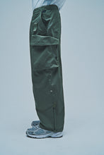画像をギャラリービューアに読み込む, THE CHANGING LENGTH/HEM DEFORMED CARGO PANTS