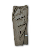 画像をギャラリービューアに読み込む, THE CHANGING LENGTH/HEM DEFORMED CARGO PANTS