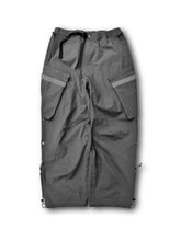 画像をギャラリービューアに読み込む, THE CHANGING LENGTH/HEM DEFORMED CARGO PANTS