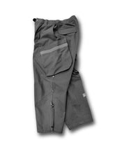 画像をギャラリービューアに読み込む, THE CHANGING LENGTH/HEM DEFORMED CARGO PANTS