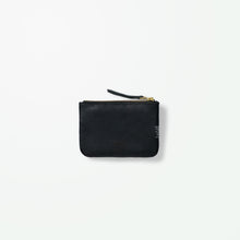画像をギャラリービューアに読み込む, FLAT ZIPPER POUCH (S). HORWEEN LEATHER