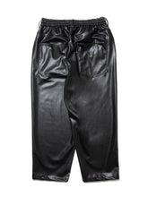 画像をギャラリービューアに読み込む, Faux Leather 5 Pocket Wide Easy Pants