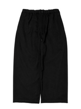 画像をギャラリービューアに読み込む, Punching Faux Suede Side Seamless Easy Trousers