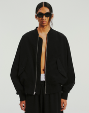 画像をギャラリービューアに読み込む, Punching Faux Suede Bomber Jacket