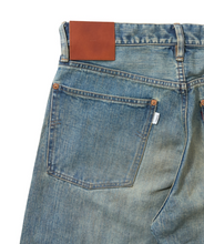 画像をギャラリービューアに読み込む, DISTRESSED MODERN DENIM STRAIGHT CUT