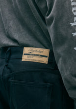 画像をギャラリービューアに読み込む, BLACK DENIM SLIM STRAIGHT PANTS