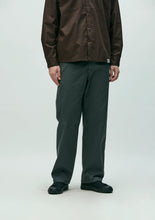 画像をギャラリービューアに読み込む, CLASSIC CHINO PANTS