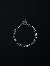画像をギャラリービューアに読み込む, Figaro Wide Chain Bracelet