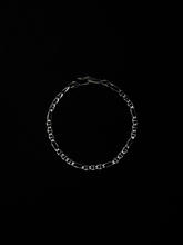 画像をギャラリービューアに読み込む, Stud Link Figaro Chain Bracelet
