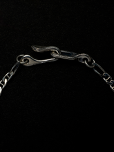 画像をギャラリービューアに読み込む, Stud Link Figaro Narrow Chain Bracelet