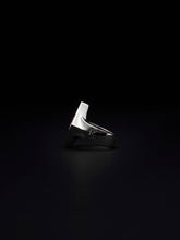 画像をギャラリービューアに読み込む, Engraved Diamond Ring