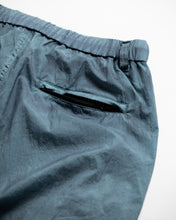 画像をギャラリービューアに読み込む, UTILITY NYLON TUCK EASY PANTS