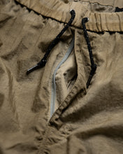 画像をギャラリービューアに読み込む, UTILITY NYLON TUCK EASY PANTS