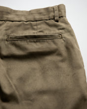 画像をギャラリービューアに読み込む, PAINTED NO TUCK WIDE CHINO TROUSERS