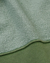 画像をギャラリービューアに読み込む, PIGMENT DYE LOGO CREW SWEAT