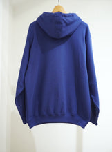 画像をギャラリービューアに読み込む, BOX HOODED SWEATSHIRT