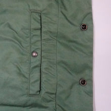 画像をギャラリービューアに読み込む, ULMER DOWN VEST