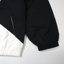 画像をギャラリービューアに読み込む, VERT NYLON JACKET