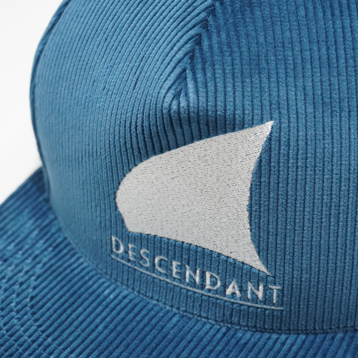 DESCENDANT GENNAKER TRUCKER BLUE キャップ DESCENDANT GENNAKER TRUCKER BLUE キャップ - メルカリ