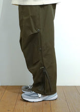 画像をギャラリービューアに読み込む, THE CHANGING LENGTH/HEM WIDE ZIP UP TUCKED PANTS