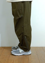 画像をギャラリービューアに読み込む, THE CHANGING LENGTH/HEM WIDE ZIP UP TUCKED PANTS