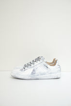 画像をギャラリービューアに読み込む, REPLICA SNEAKERS