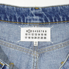 画像をギャラリービューアに読み込む, DENIM JEANS SLASH DETAIL