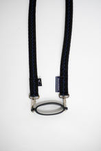 画像をギャラリービューアに読み込む, BUNGEE STRAP TAKES HANDS