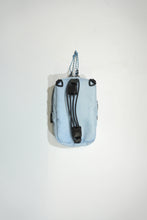 画像をギャラリービューアに読み込む, HUGG POUCH TAKES HANDS