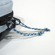 画像をギャラリービューアに読み込む, HUGG POUCH TAKES HANDS