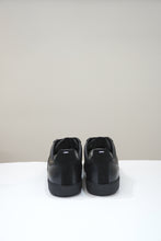 画像をギャラリービューアに読み込む, REPLICA SNEAKERS