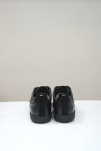 画像をギャラリービューアに読み込む, REPLICA SNEAKERS