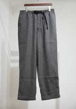 画像をギャラリービューアに読み込む, CLASP WEBBING TROUSERS