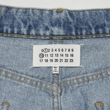 画像をギャラリービューアに読み込む, DENIM JEANS SLASH DETAIL