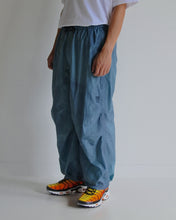 画像をギャラリービューアに読み込む, UTILITY NYLON TUCK EASY PANTS