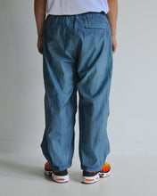 画像をギャラリービューアに読み込む, UTILITY NYLON TUCK EASY PANTS