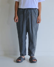 画像をギャラリービューアに読み込む, PIGMENT DYED LINEN TAPERED EASY PANTS