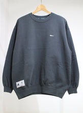 画像をギャラリービューアに読み込む, PE CREW NECK 03