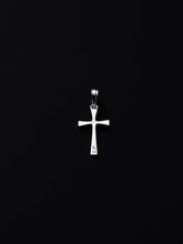 画像をギャラリービューアに読み込む, Engraved Tiny Cross Pendant