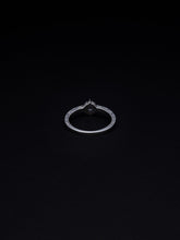 画像をギャラリービューアに読み込む, Engraved Cut Stone Ring