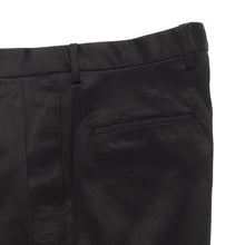 画像をギャラリービューアに読み込む, DOUBLE PLEATED CHINO TROUSERS