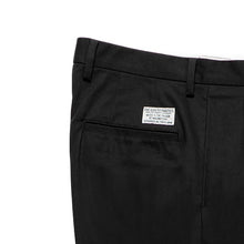 画像をギャラリービューアに読み込む, DOUBLE PLEATED CHINO TROUSERS