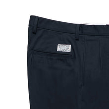 画像をギャラリービューアに読み込む, DOUBLE PLEATED CHINO TROUSERS
