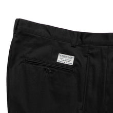 画像をギャラリービューアに読み込む, DOUBLE PLEATED CHINO SHORT TROUSERS