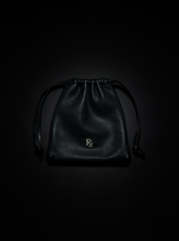 画像をギャラリービューアに読み込む, Laeather Drawstring Bag