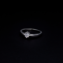 画像をギャラリービューアに読み込む, Engraved Custone Ring