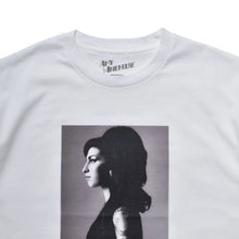 画像をギャラリービューアに読み込む, Amy Winehouse "Profile" Photo S/S Tee