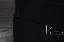 画像をギャラリービューアに読み込む, tr.4 suspension "kyne black&white" L/S TEE