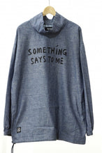 画像をギャラリービューアに読み込む, CHAMBRAY NECK PULLOVER